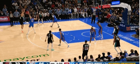 开云中国体育平台-生涯第3记3分！杨瀚森无视防守扬手远投命中 3分命中数超越姚明！